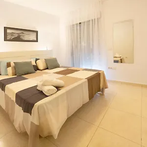 https://la-ladera-el-medano-beach-apartment.adeje-hotels.com
